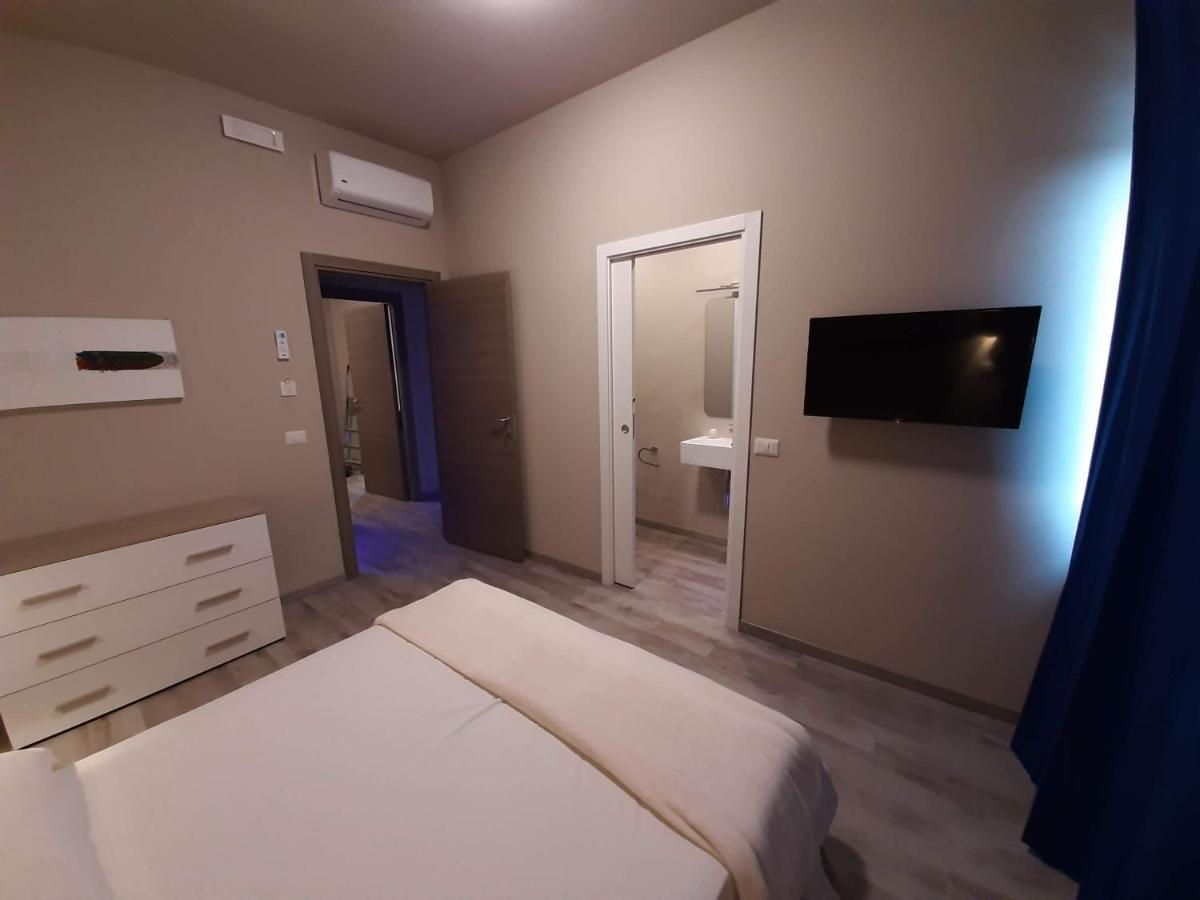 Hotel & Ristorante L'Angoletto In Selci Selci  エクステリア 写真